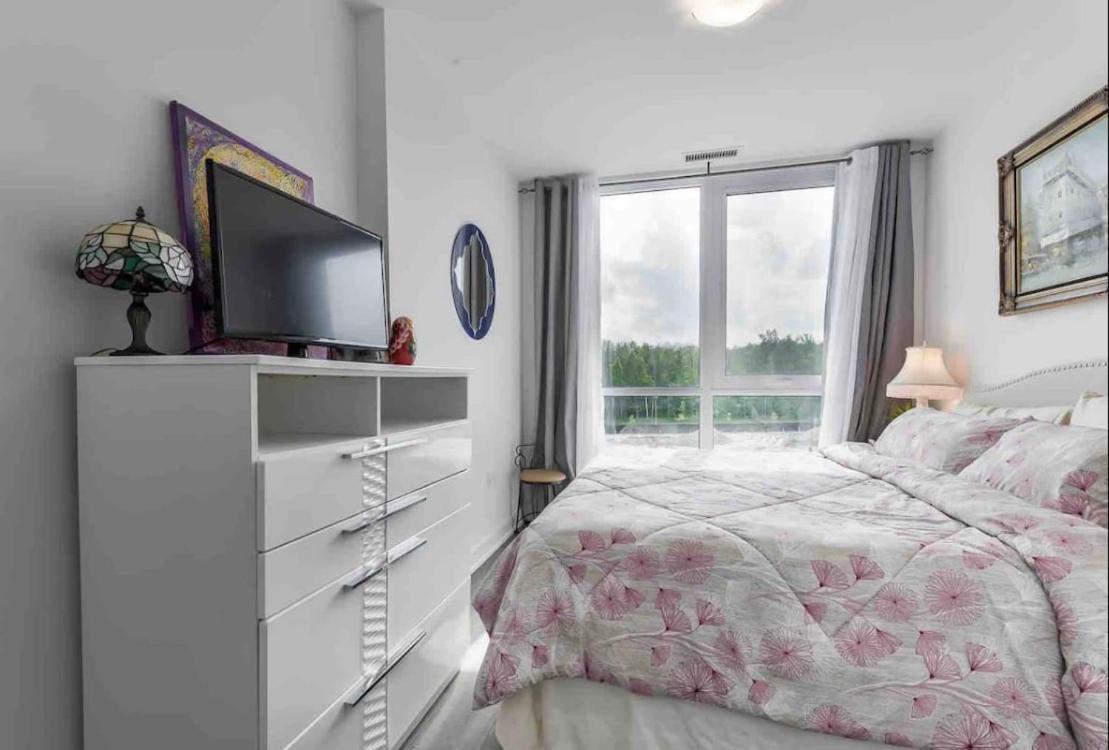 Aquarius 2 Bedroom Condo Friday Harbour Innisfil Zewnętrze zdjęcie